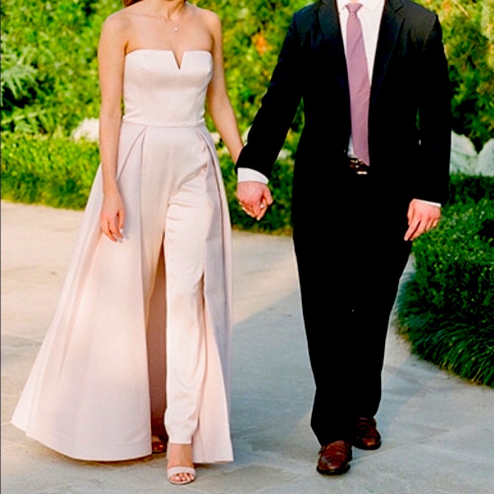 NWT Halston Heritage Evening Collection: strapless jumpsuit with train. Sz US 10